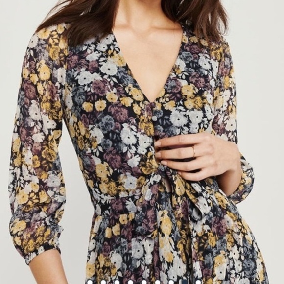 Abercrombie & Fitch Cut-Out Black Floral High-Low Midi Dress Size Small - Picture 3 of 15